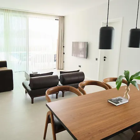 Βίλα Ashta / Color Block Φετιγιέ