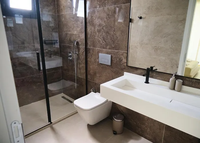 Βίλα Ashta / Color Block *