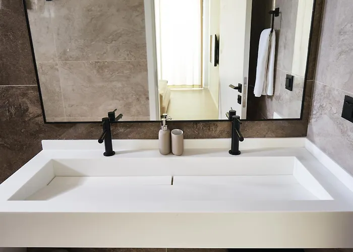 Ashta / Color Block Φετιγιέ