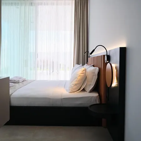 빌라 Ashta / Color Block