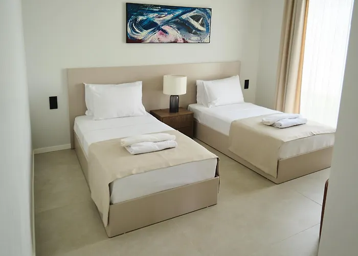 Vila Ashta / Color Block *